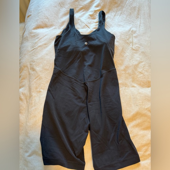 Lululemon Align™ Bodysuit 8" - Size 6 - Picture 4 of 7